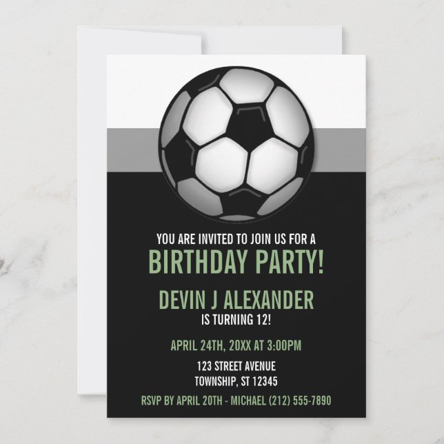 Balle de soccer vert et noir Invitations d'anniver (Devant)