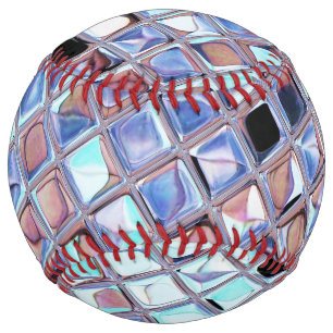 Balle De Softball Boule à facettes argentée en gros plan   Photo de 