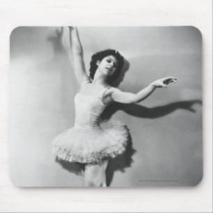 Ballerina en pointe B&W Mouse Pad