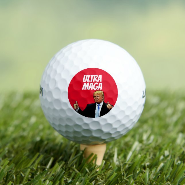 BALLES DE GOLF DE DONALD TRUMP ULTRA MAGA (T-shirt Insitu)