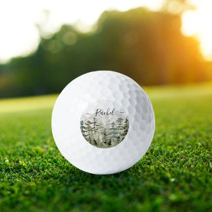 Balles De Golf Forêt de pins verts sur une montagne en aquarelle