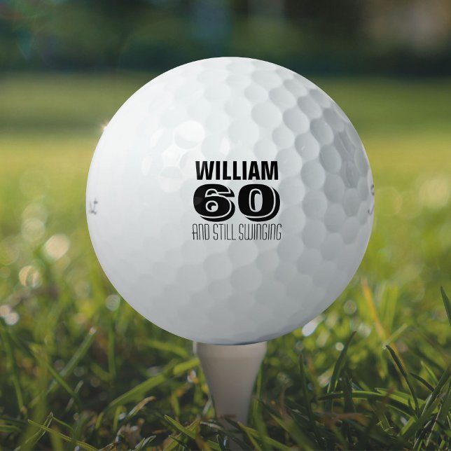 Balles De Golf Golfeur d'anniversaire personnalisé toujours en mo (Custom Birthday Golfer Still Swinging Golf Balls)