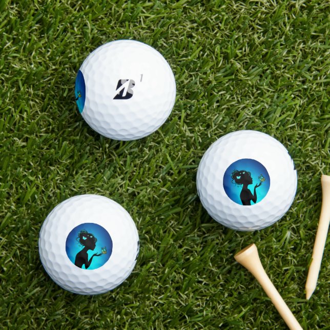 Balles De Golf La femme papillons bleues (Herbe in situ)