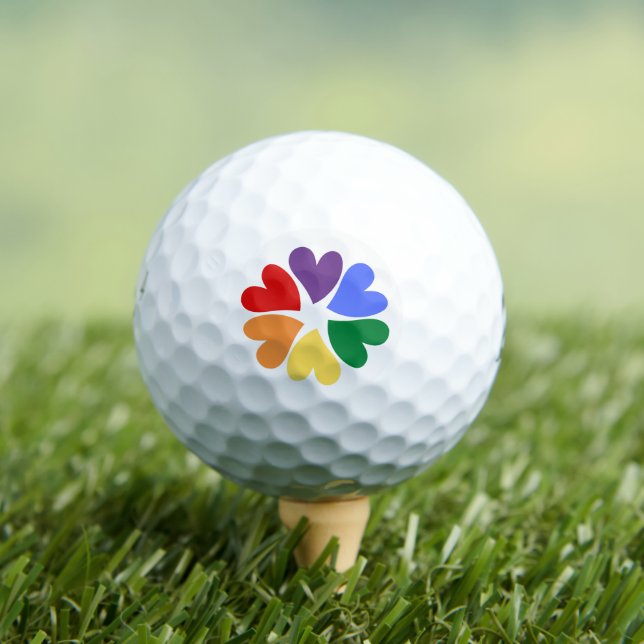 Balles De Golf LGBTQ FIDE Circle of Hearts Golf Balls (T-shirt Insitu)