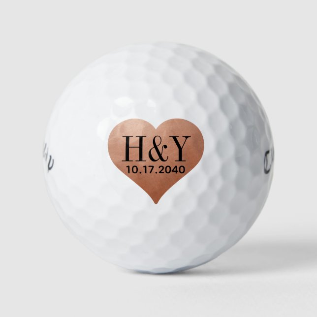 Balles De Golf Monogramme initial de mariage Date Cœur en cuivre (Devant)
