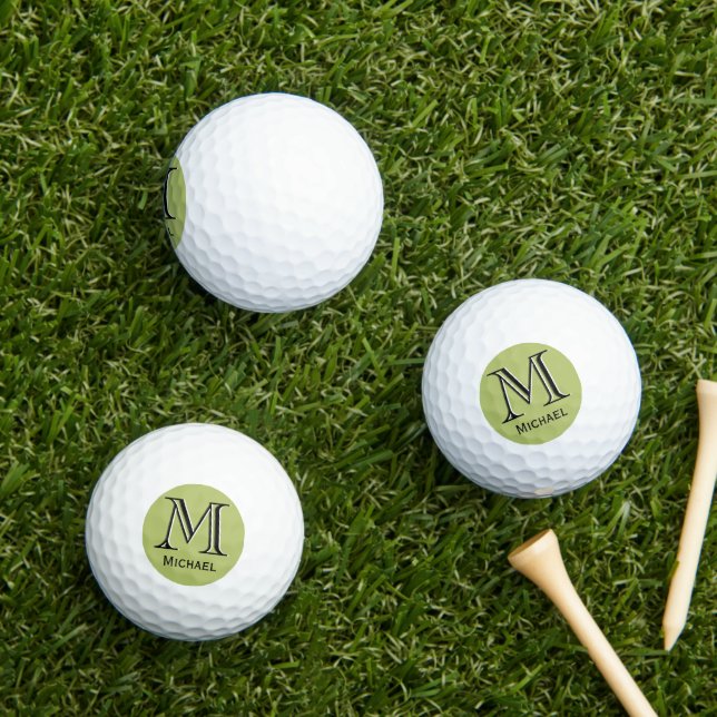 Balles De Golf Monogramme personnalisé à trois couches avec préno (Herbe in situ)