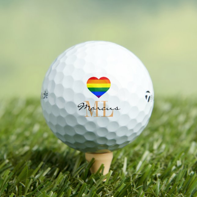 Balles De Golf Rainbow Flag, Heart & Pride Golf monogrammed /LGBT (T-shirt Insitu)