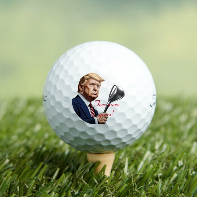 Balles De Golf Trump : Encore plus d'années de grandeur ! (T-shirt Insitu)