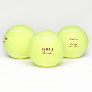 Balles De Tennis Le thé est servi Pun drôle Monogramme & Nom