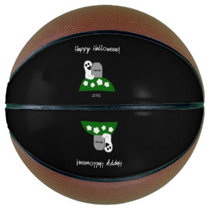 Ballon De Basket Jeter Un Oeil À Un Basket-Ball Fantôme