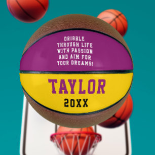 Ballon De Basket Joueur Violet Et Jaune Cool Motivation Typographie