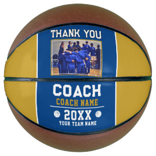 Ballon De Basket Photo de l'équipe des enseignes de l'entraîneur Me
