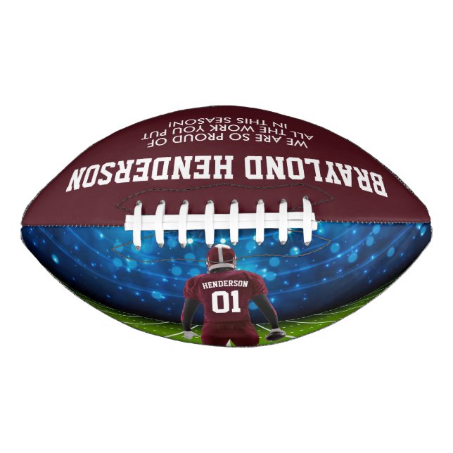 Ballon De Foot Joueur Personnalisé Maroon Jersey Football (Devant)