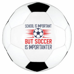 Ballon De Foot L'École Est Importante, Mais Le Football Est Impor