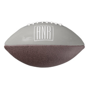 Ballon De Foot Monogramme initial Blanc sur gris clair