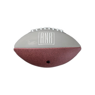 Ballon De Foot Monogramme initial   Blanc sur gris clair
