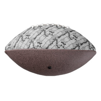 Ballon De Foot Rose fantôme Escalade une barrière de lien chaîne 