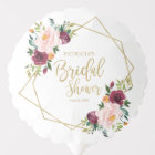 Fête de mariage floral bordeaux avec fard aux joue