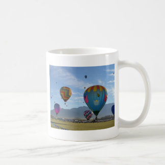 Balloon cluster coffee mug