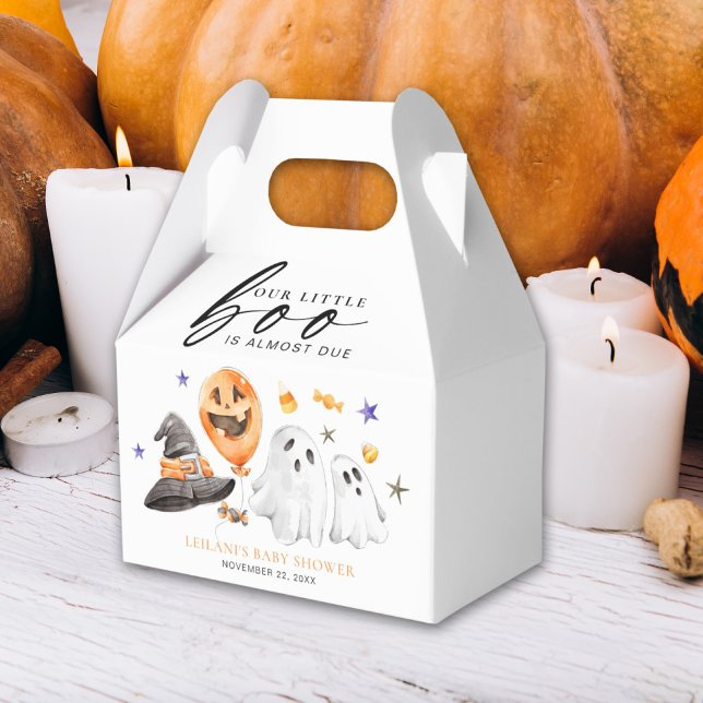 Ballotins Baby shower d'Halloween de Little Boo (Put your baby shower favors in this Halloween themed Little boo is almost due watercolor ghosts.)