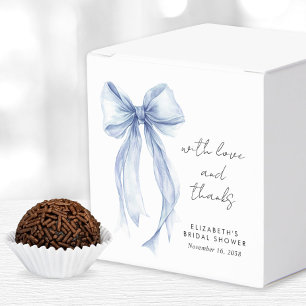 Ballotins Baigne dans l'eau de Mariage avec un Nœud Papillon