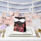 Élégant mariage floral rouge noir lunatique 