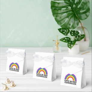 Ballotins L'amour n'est pas annulé Rainbow Pride Mois