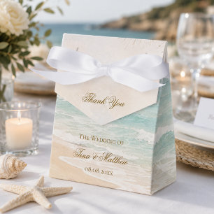 Ballotins Mariage d'été sur la plage côtière