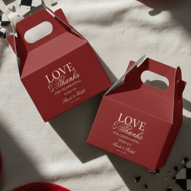 Ballotins Mariage Moderne Ancienne Fortune Gras Rouge Amour  (Send guests home with gratitude and style using this Old Money Bold Red Wedding Favor Box!)