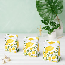 Motif de citron frais avec feuilles et fleurs
