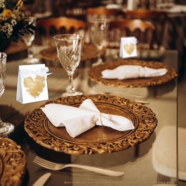 Ballotins Née pour briller White Favor Box (Born to Shine Favor Boxes designd by Poet Adiela Akoo. Browse my store 4 more fab finds 4 your event)