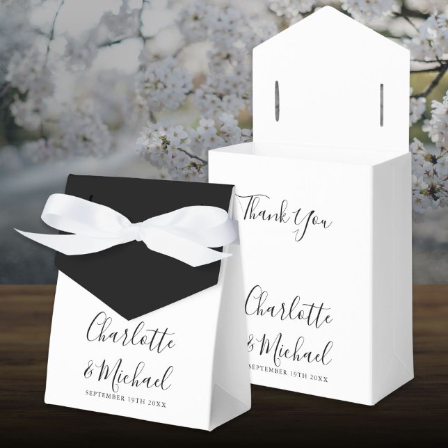 Ballotins Noir Et Blanc Signature Script Mariage Élégant (Black And White Signature Script Elegant Wedding Favor Boxes)