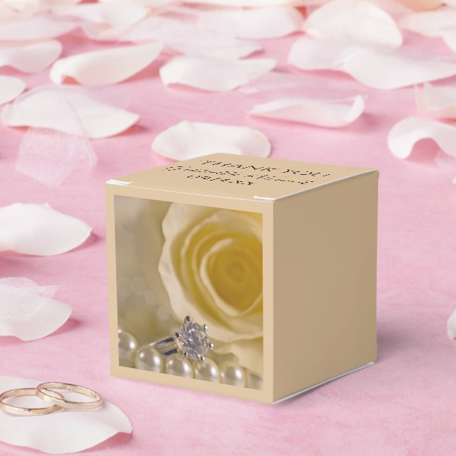 Ballotins Rose Blanche, Bague de Fiançailles et Perles de Ma (Mariage)