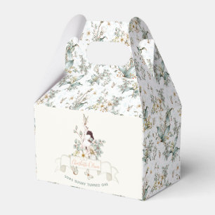Ballotins Rustique Un lapin est une fille florale Cottagecor
