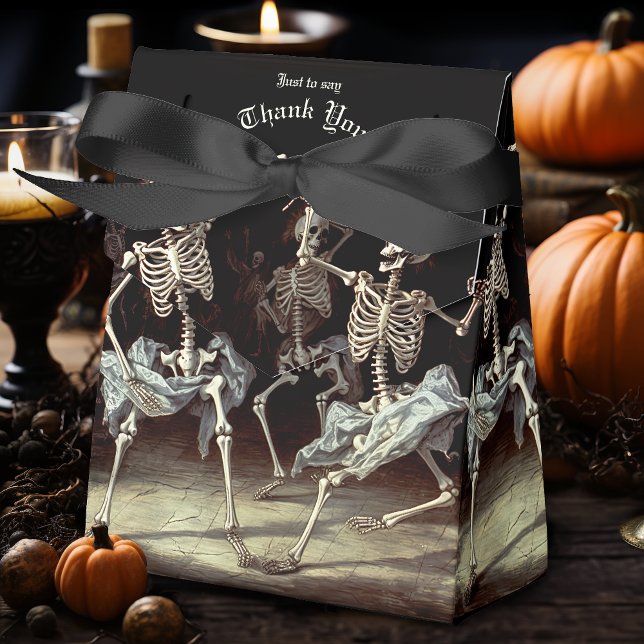 Ballotins Squelettes dansants de la Mort noire Halloween (Gothic Dancing Skeletons Favor Box, perfect for Halloween and Gothic Themed Parties.)