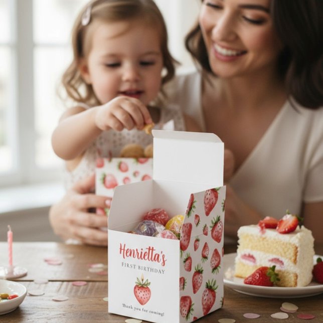 Ballotins Sweet Strawberry First Birthday Favor Box (Créateur téléchargé)