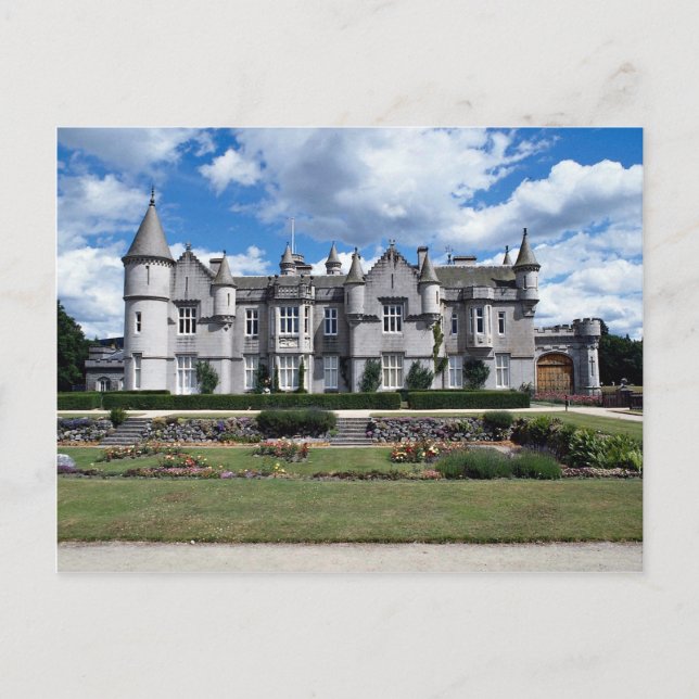 Balmoral, Queen of England's Scottish residence Postcard (Front)