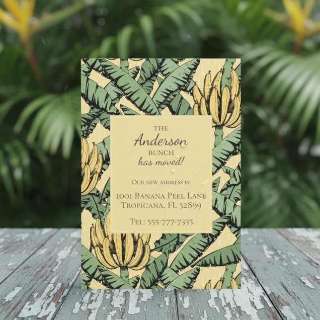 Banana Bunch Nouvelle Adresse Moving Faire-part Ca (Modern We've Moved New Address Card. Chic Tropical Yellow Banana Bunch & Leaves Pattern in Yellow)