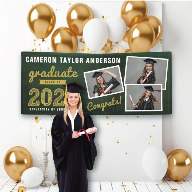 Banderoles 2023 Croquis de tableau noir 3 photo Collage Grad  (2024 Green Chalkboard & Gold Sketch 4 Photo Graduation Party Banner @ www.zazzle.com/color_therapy)