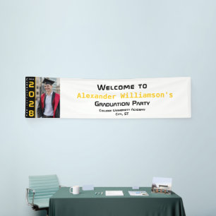 Banderoles Bienvenue sur une photo de remise de diplômes mode