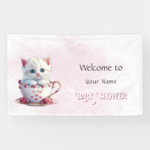 Kitten en Baby shower de fleurs roses de coupe