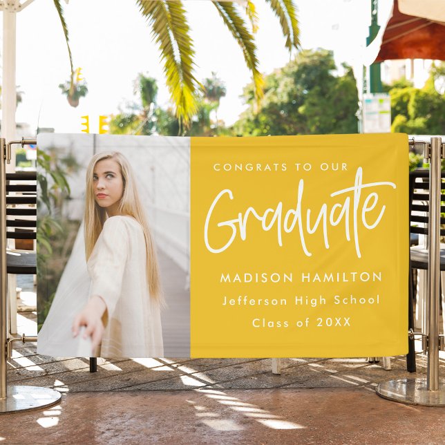 Banderoles Preppy Script Yellow Photo Graduation (Créateur téléchargé)