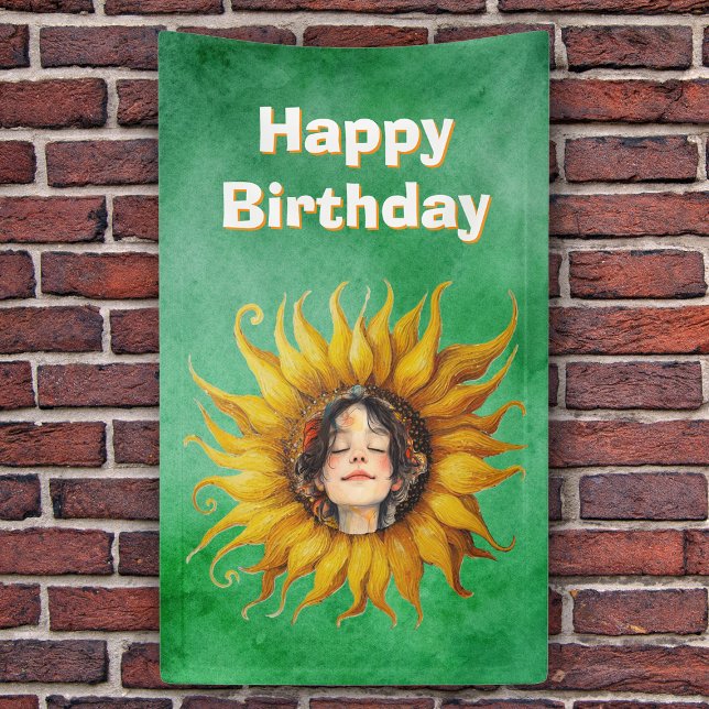 Banderoles Smiling Face of Girl in Happy Birthday Sunflower (Girls face in big fancy sunflower on shades of green Happy Birthday party backdrop banner.)