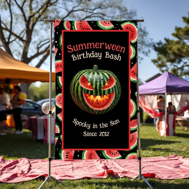 Banderoles Summerween Party Watermelon Jack-o'-lantern Éffray (Summerween themed custom birthday party banner with spooky watermelon jack-o-lantern on black)