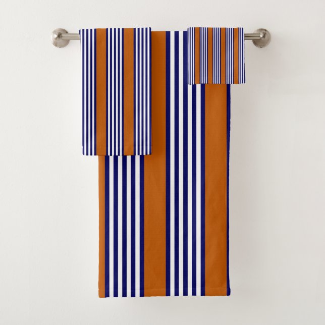 Bandes bleu marine et blanc avec orange brûlé (En situation)