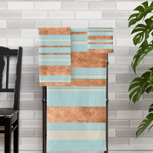 Bandes en cuivre Robins Oeuf Bleu Salle de bain Se (A stylish copper stripe bath towel set with robin egg blue and cream accents)