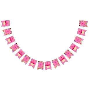 Bannière À Fanions Amusement, petit gâteau rose lumineux tout