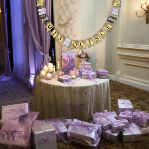 Bannière À Fanions Célébration de la Quinceañera violet et or