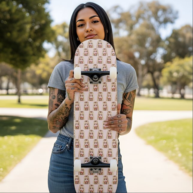 Barb Skateboard (Créateur téléchargé)