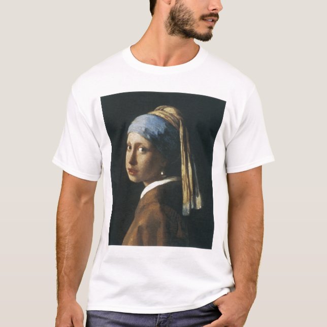 Basic T-Shirt (Front)